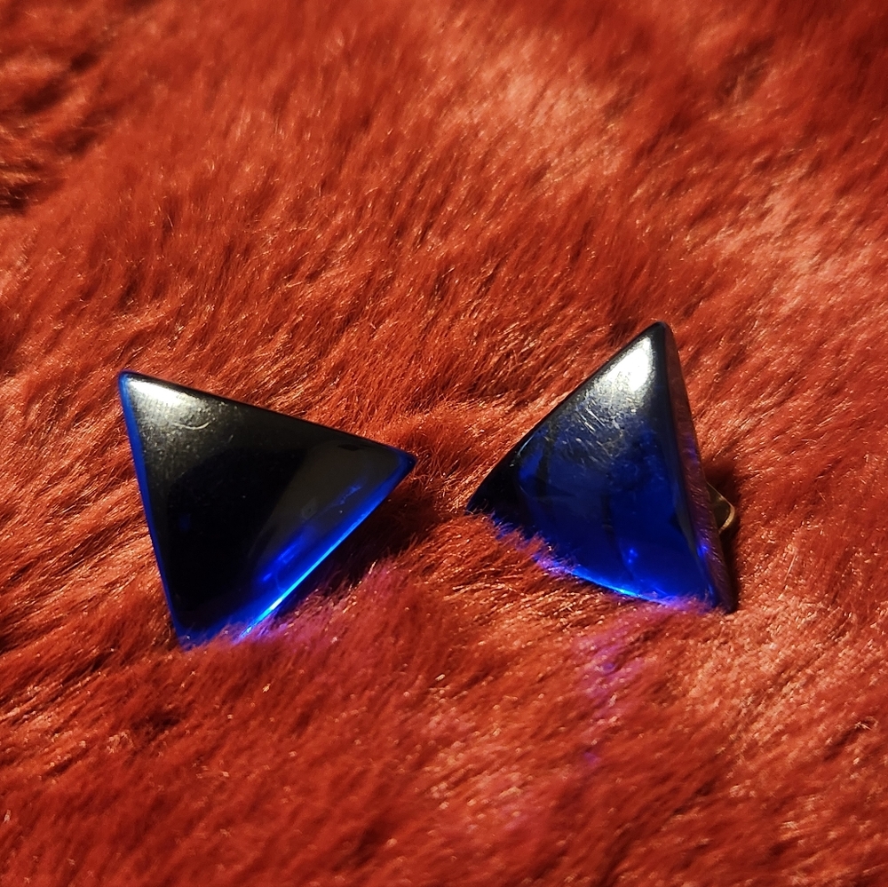 Vintage Blue Triangle Plastic Clip-On Earrings